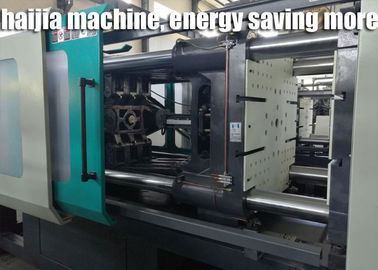 La multi macchina dello stampaggio ad iniezione di colore, plastica gioca le macchine di fabbricazione