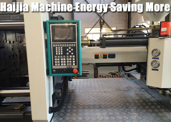 Incavo resistente del tubo del PVC che fa macchina, macchina dell'accoppiamento del tubo del PVC 800 KN